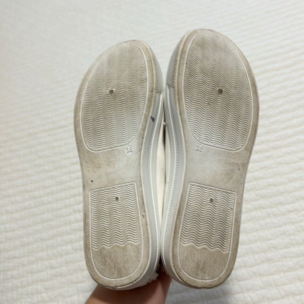 Slip ons - Picture 6 of 7